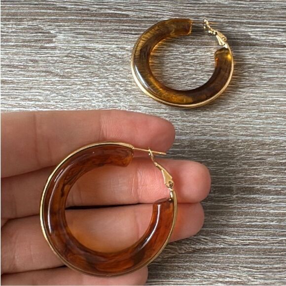 Elegant Brown Hoop Earrings N945 - Picture 4 of 4
